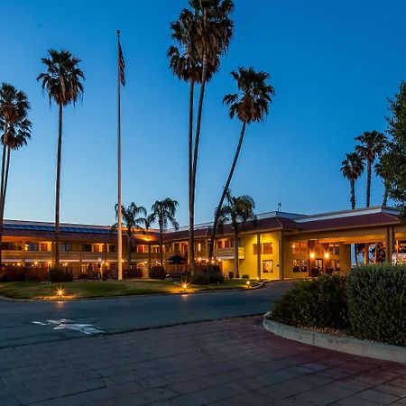 Best Western Apricot Inn Chaney Ranch Dış mekan fotoğraf