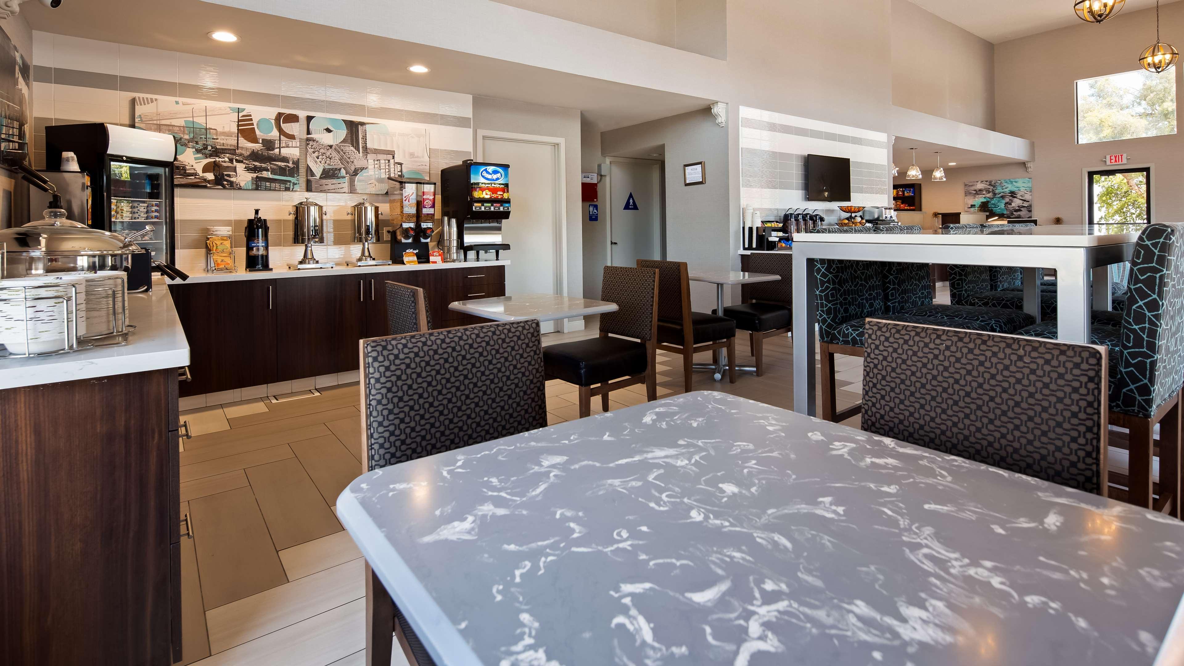 Best Western Apricot Inn Chaney Ranch Dış mekan fotoğraf