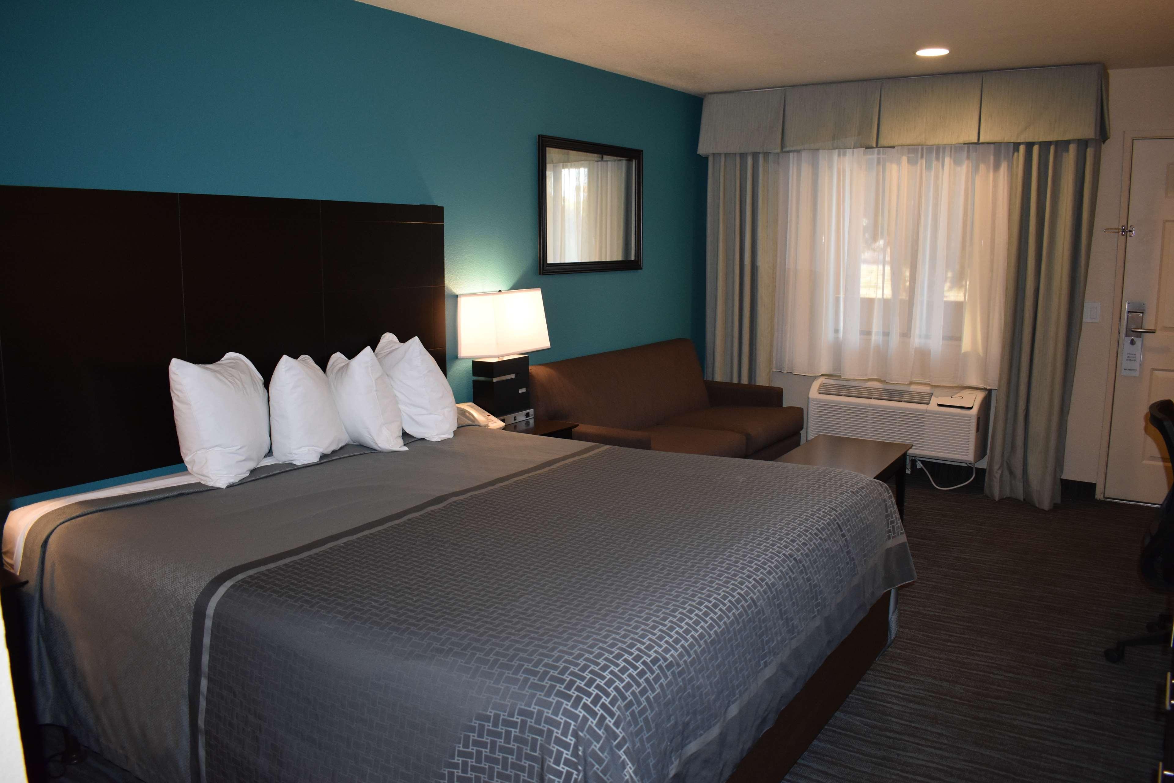 Best Western Apricot Inn Chaney Ranch Dış mekan fotoğraf